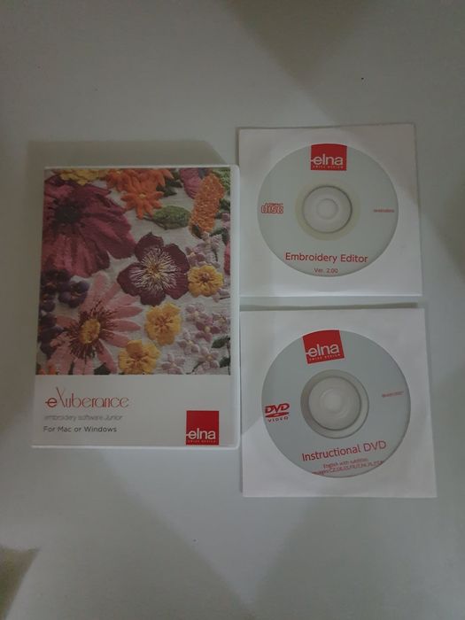 Maquina de bordar ELNA 830L expressive