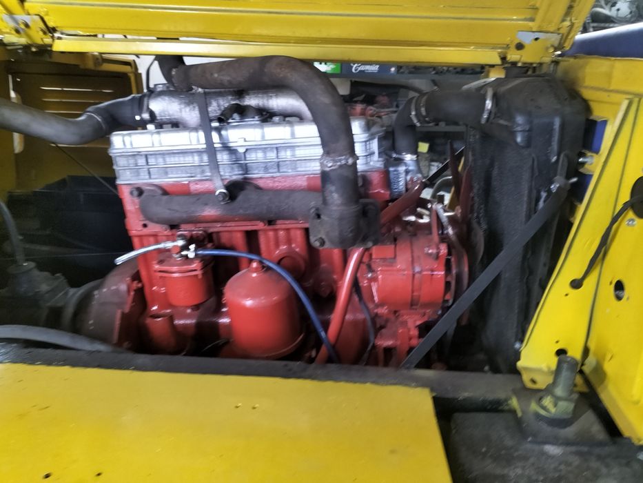 Львівський навантажувач дизельний двигун Д240(мтз80) вантажопідйо 5т