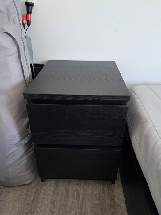 Cama de casal com estrado