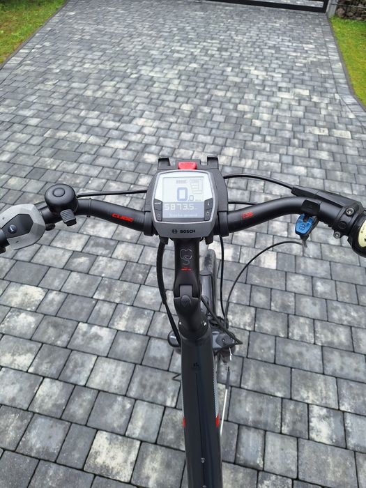 Rower elektryczny Cube Travel PRO