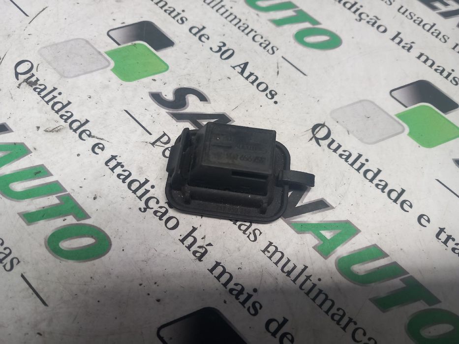 Comando / botão / interruptor vidros frente esquerdo VOLKSWAGEN Passat