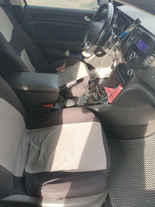 Автомобіль Рено Меган 4