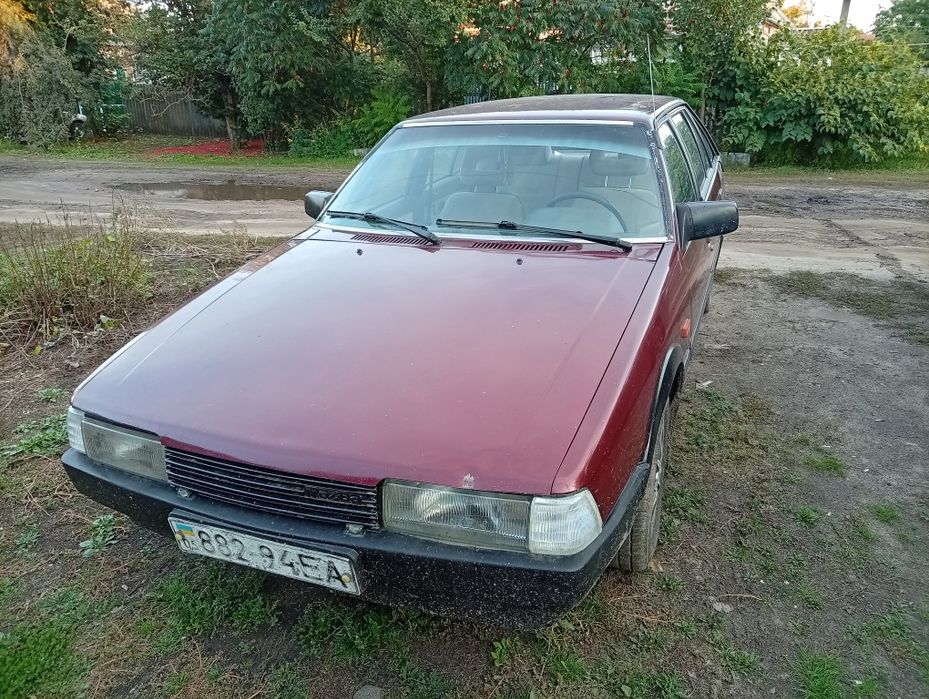 подаю мазда 626 бензин