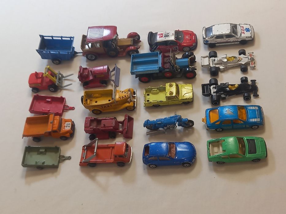 20 Carros Majorette Matchbox Husky Norev gone Days made France England