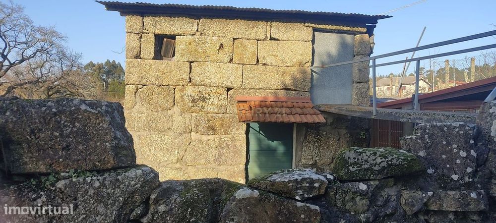 Terreno em Valpedre, Penafiel - 750m²