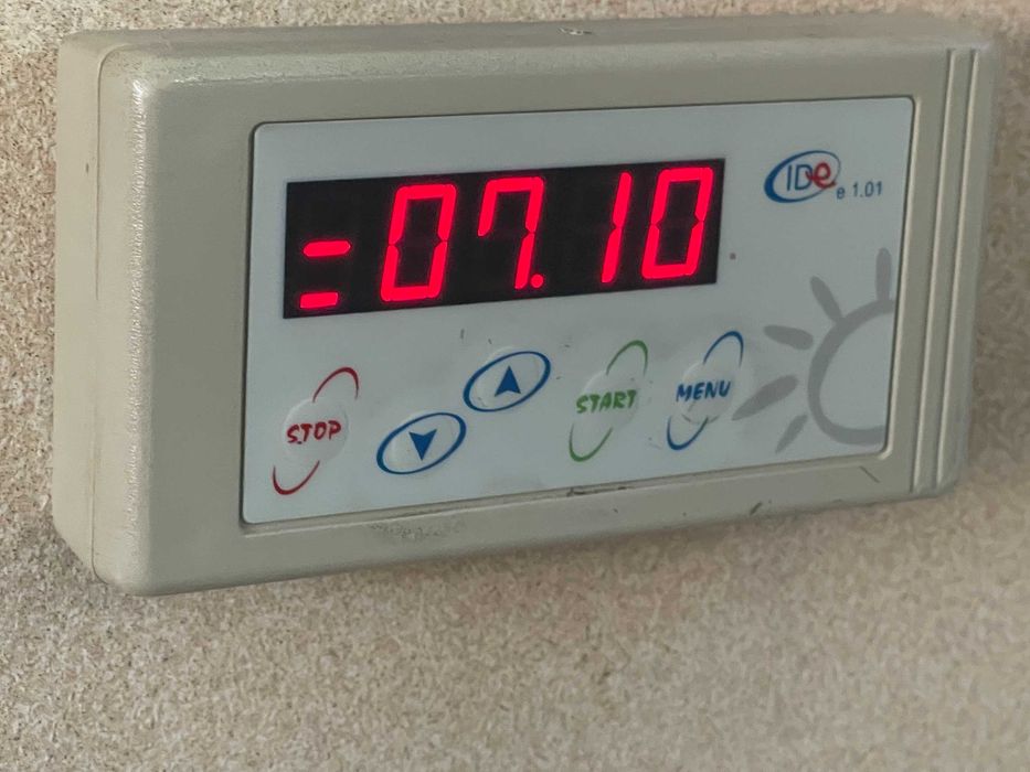 Вертикальний турбо солярій Alisun SunVision V Compact XL 42 лампи 160W