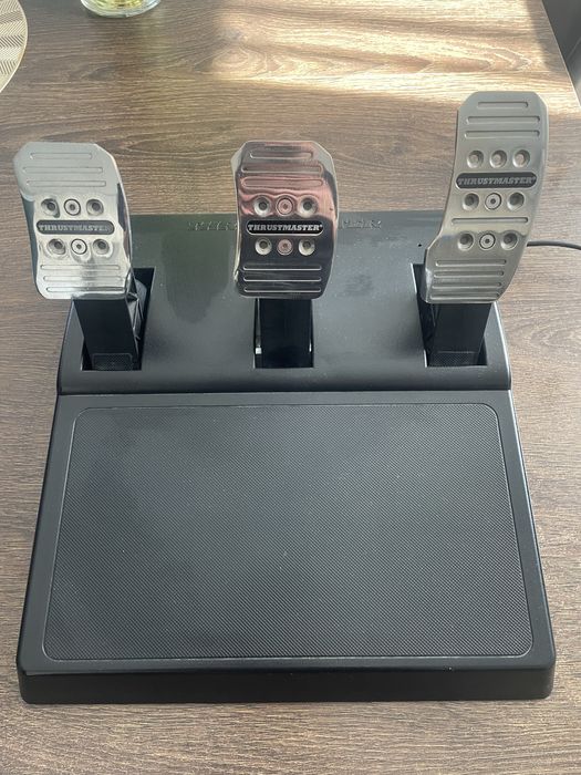 Kierownica thrustmaster TMX force feedback + pedały thrustmaster T3PA