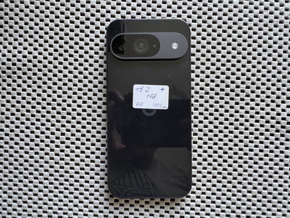 Pixel 9 128gb 100% батарея без блокування
