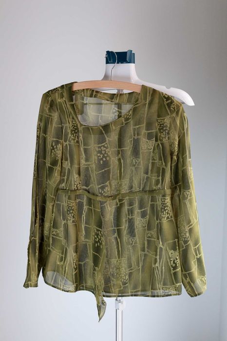 Unikatowa zielona asymetryczna bluzka z rozcięciami - XS/34