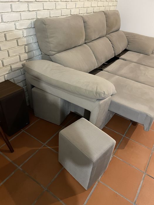 Sofá modular com chaise longue + 4 módulos individuais (uso 2 anos)