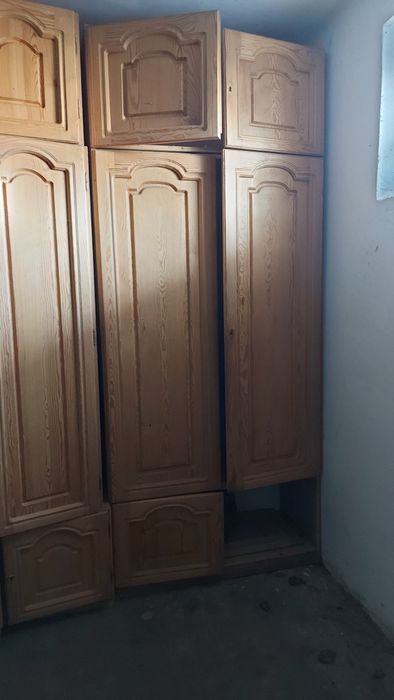 Szafa sosnowe duże
