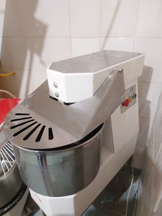 Тістоміс на 20 та 30 л  Італія