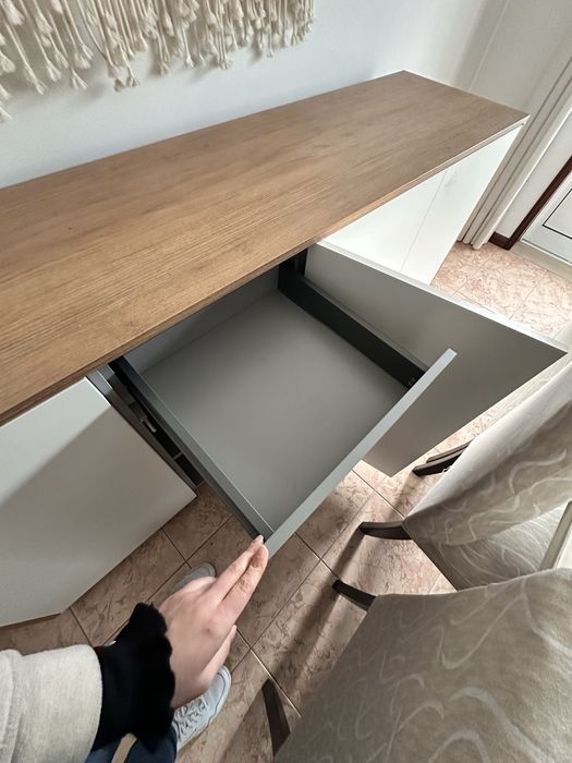 Aparador 3mt com garrafeira