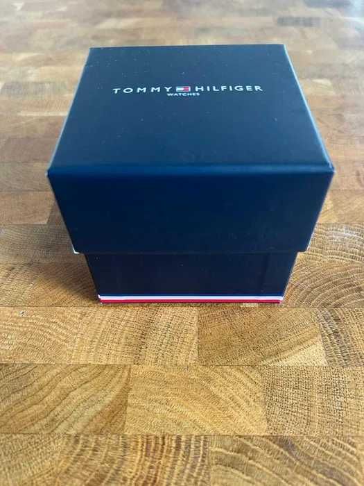 Relógio Tommy Hilfiger Homem 40mm novo e com caixa original