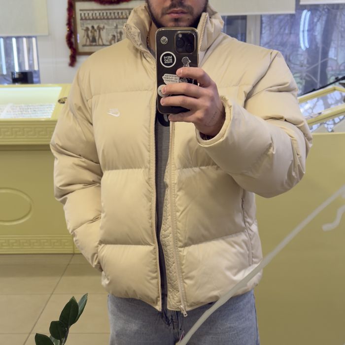 Пуховик куртка Nike club puffer beige