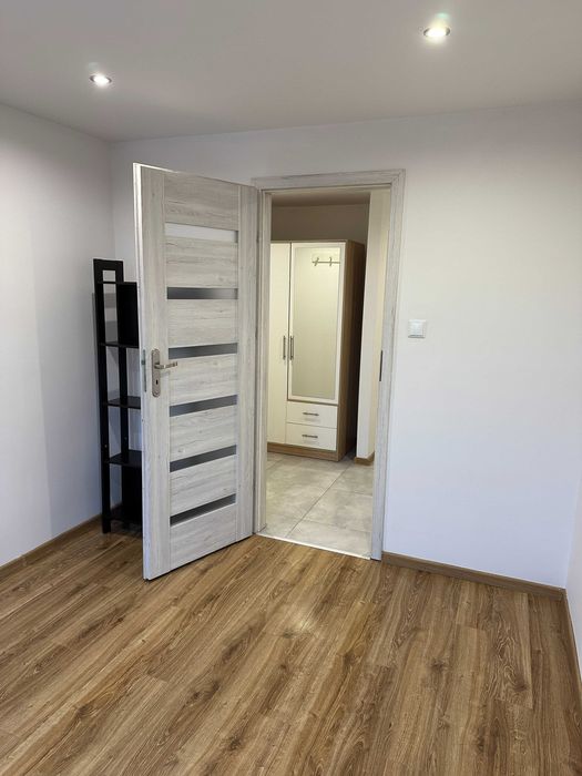 Na sprzedaż 2-pokojowe mieszkanie z balkonem - Krosno, ul. Wróblewskiego, os. Tysiąclecia | 44,58 m² - Widok 4