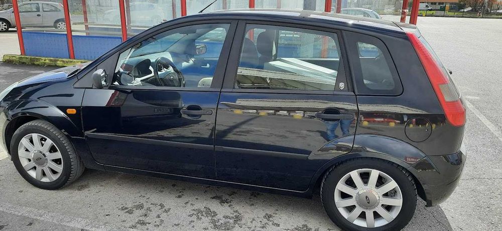 FORD FIESTA 1.4 TDCi GHIA 5 Portas