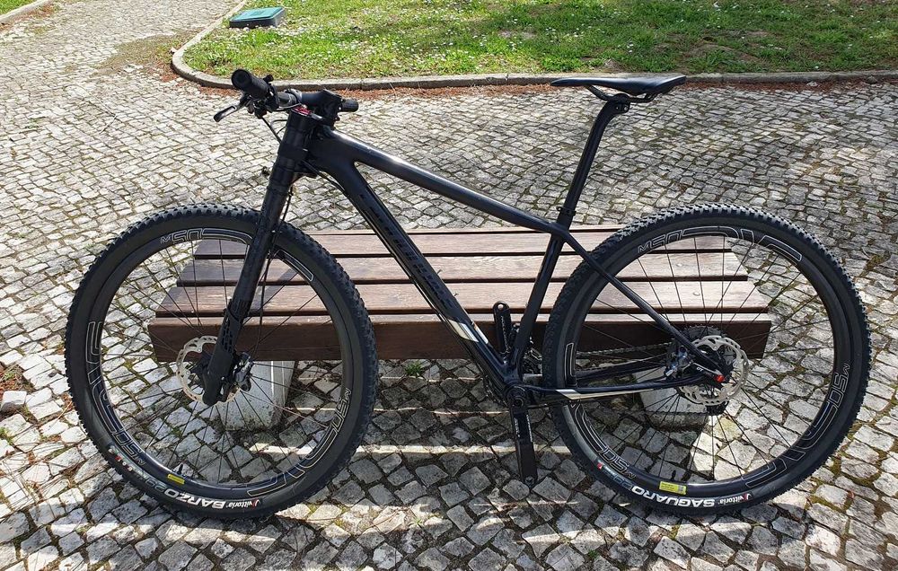 Cannondale Fsi Carbon Black Inc 29"- Topo de Gama