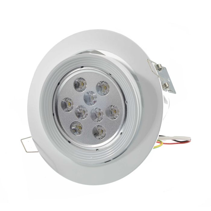 Lampa sufitowa LED z regulacją kąta