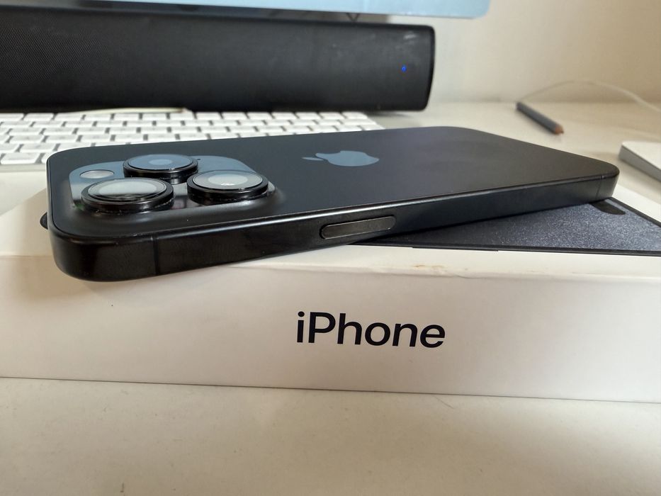 Bateria 95% iPhone 15 Pro 1TB Titanium Black