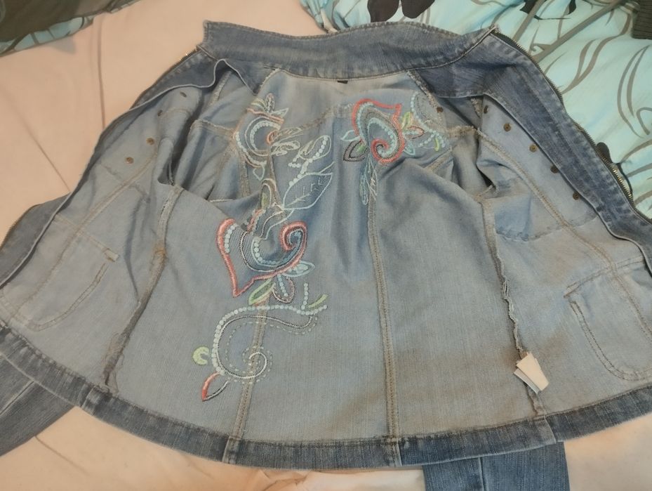 Джинсова куртка осінь весна