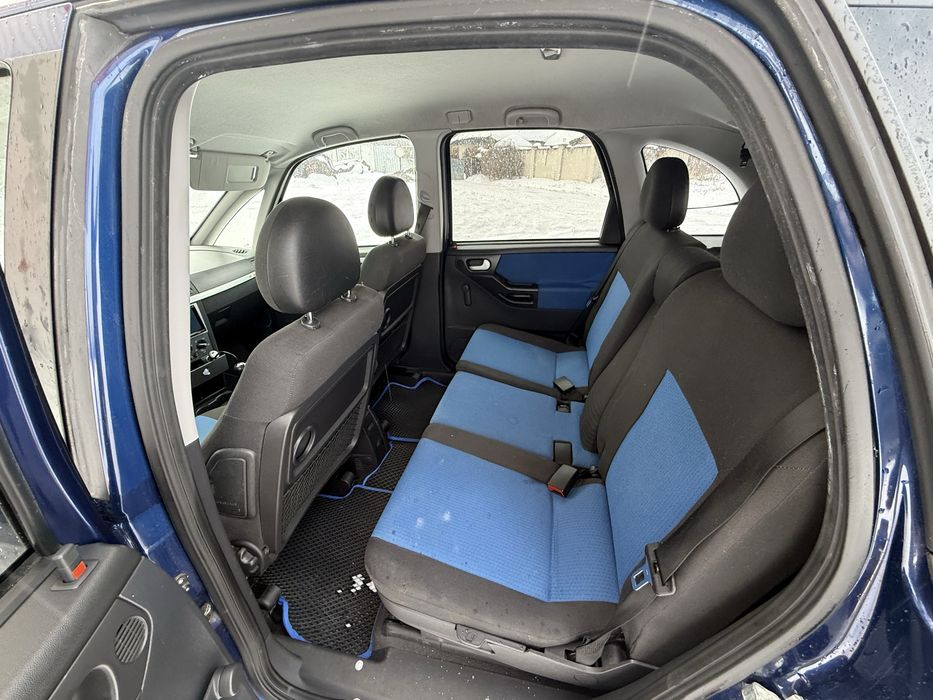 Подам Opel Meriva