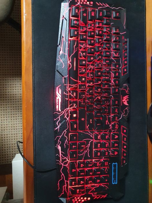 teclado gamer como novo