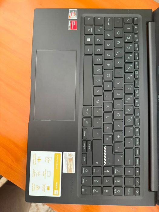 portatil AMD.