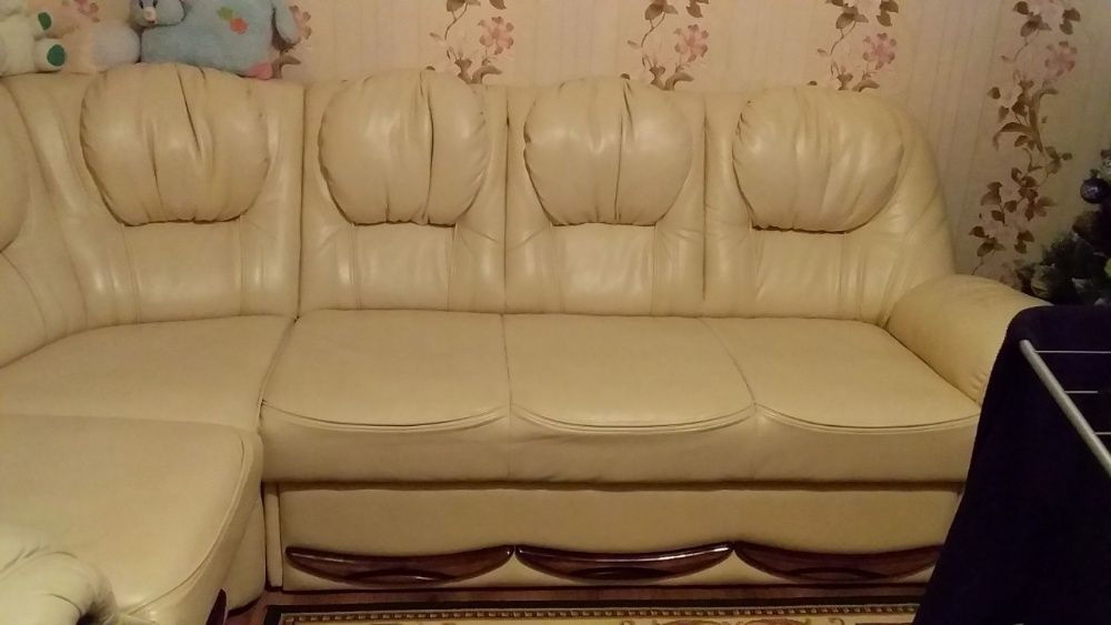 Перетяжка меблів: диванів, крісел, офісних стільців, матраців.