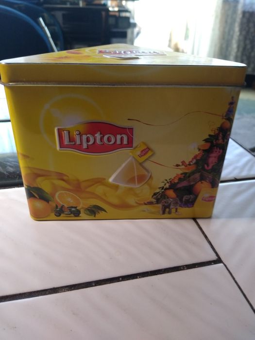 puszka / stara puszka