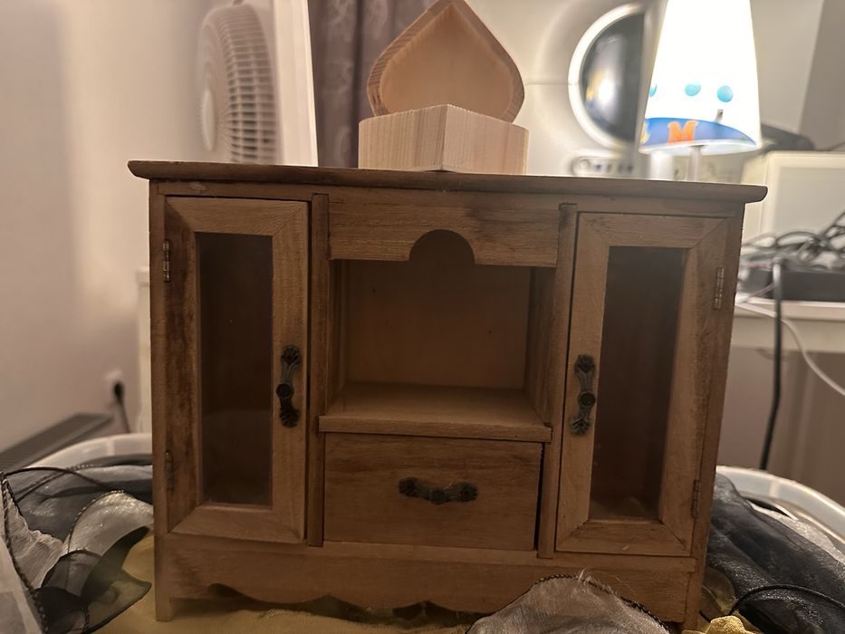 Mini Móvel Organizador de Madeira + Caixa Coração (Bijuteria/Artesanato).