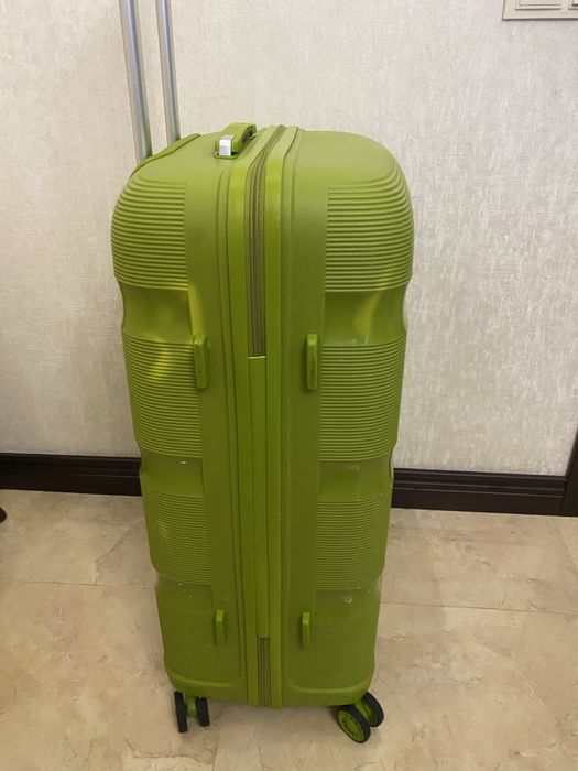 Дорожный чемодан Kono Luggage