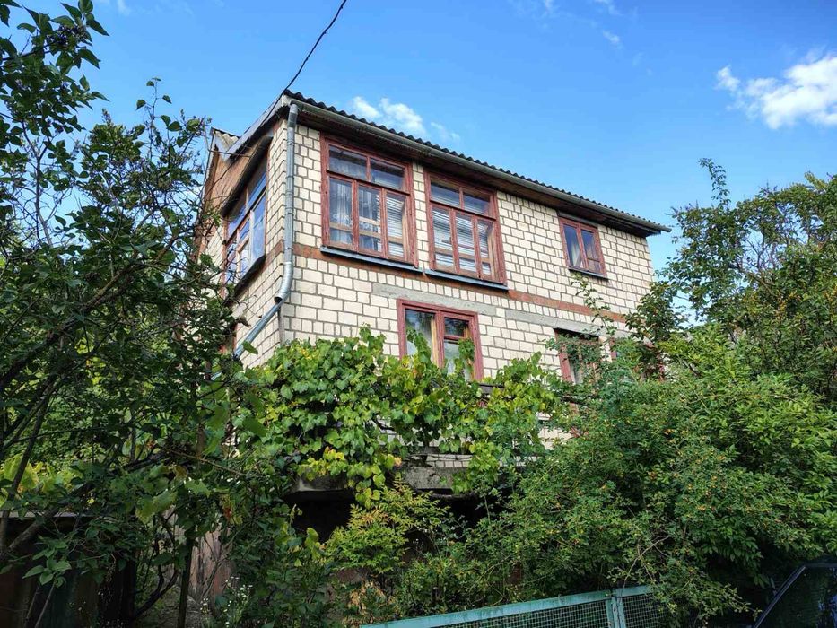 Продам оригінальну  дачу, с. Устя