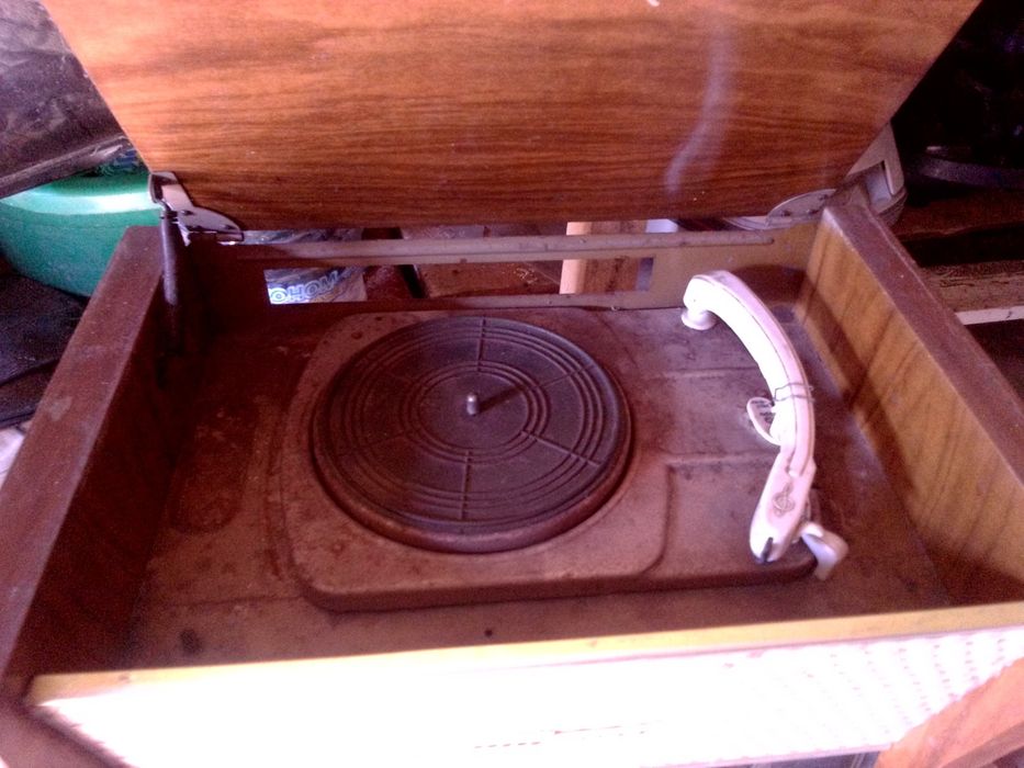 Радиола ,,ДНІПРО 58''