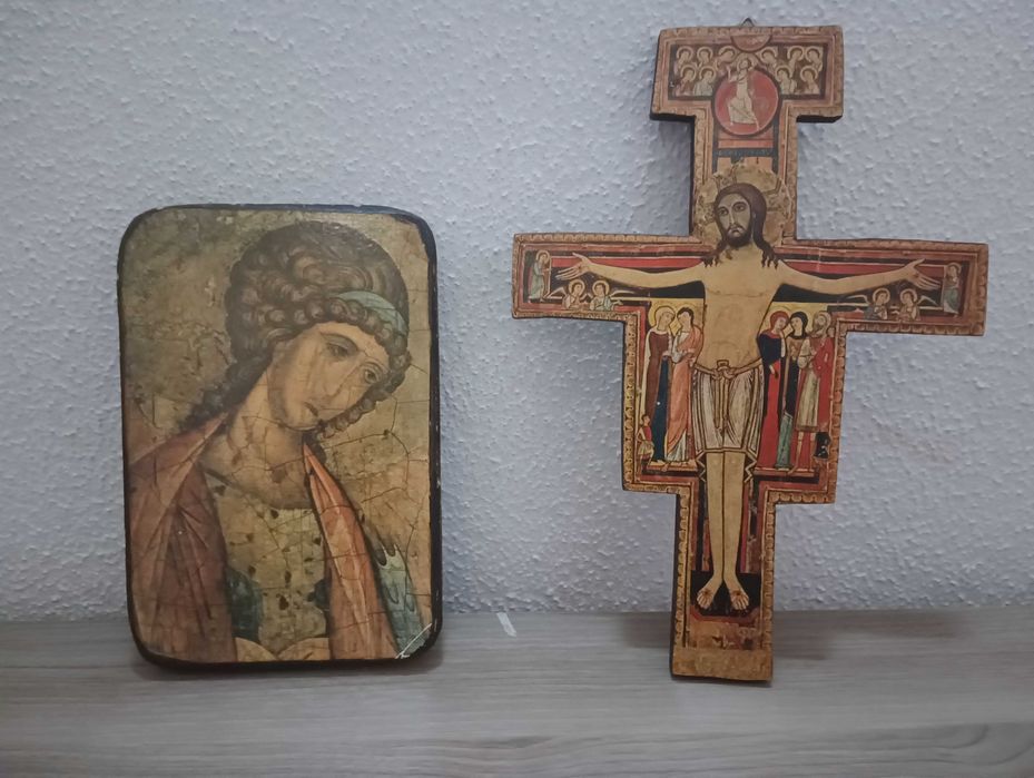 Arte sacra estátuas e outros