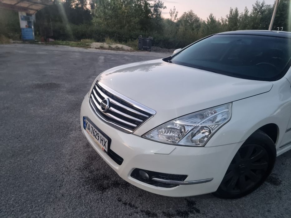 продам автомобиль ниссан теана