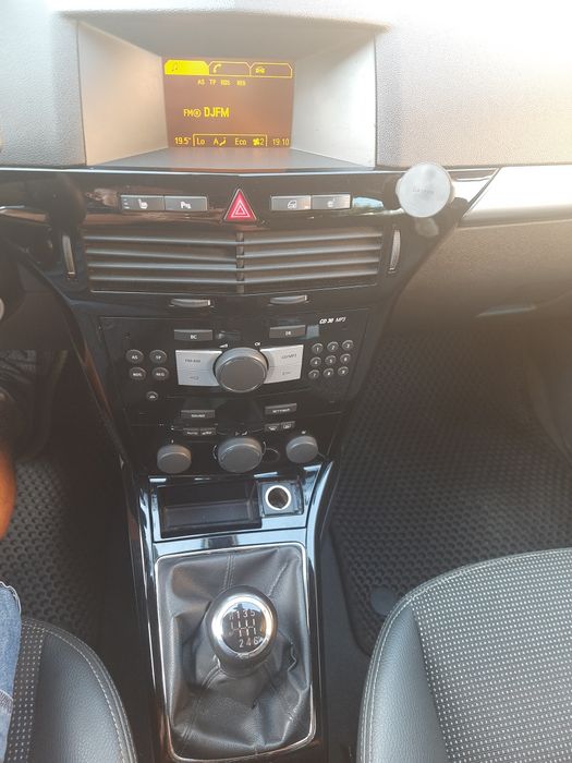 Opel Astra H 1.9cdTI