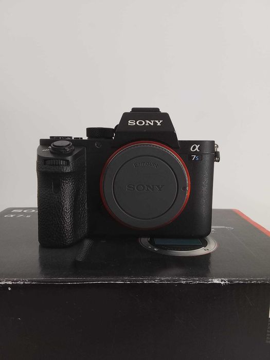 Sony a7sii + 4 baterias - Caixa original