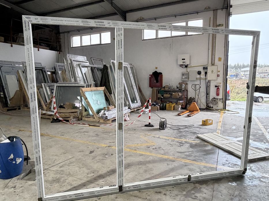 Vende-se diveressas janelas PVC