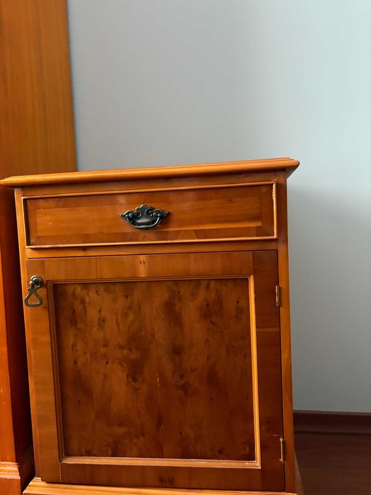 Szafka drewniana szt 2