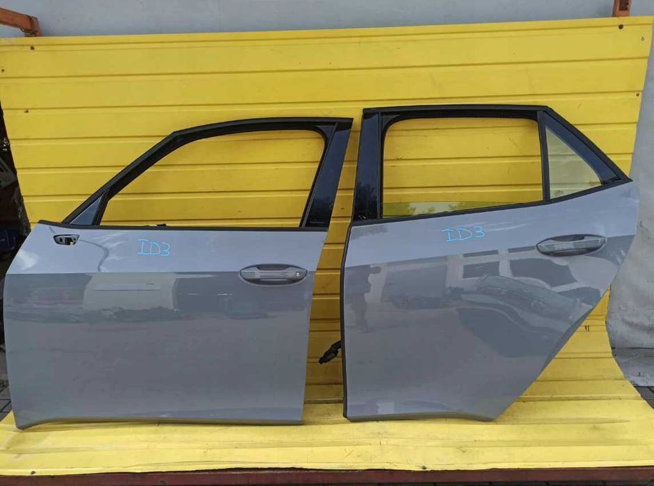 Двері Volkswagen ID3 передні або задні праві ліві разборка