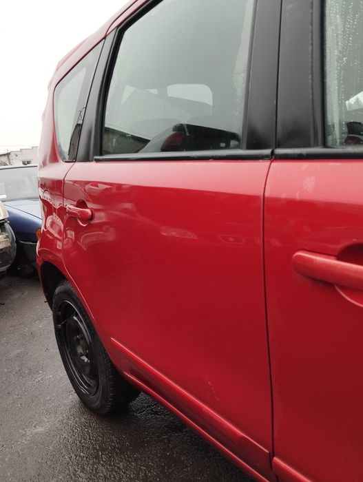 Nissan Note E11 1.4i 2007r.Drzwi tylne prawe.