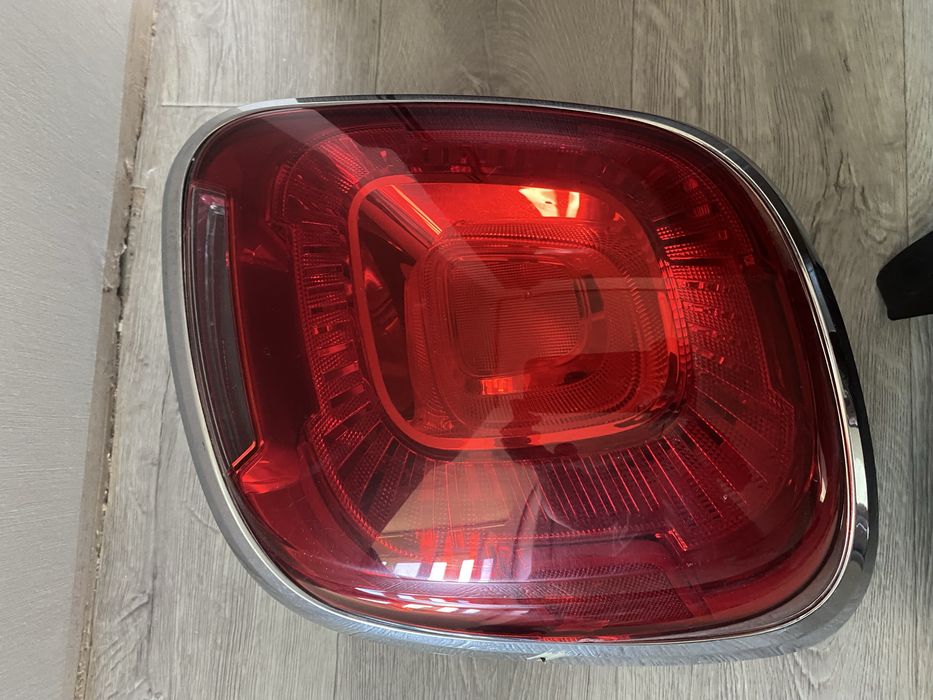 68285080AA, 68285168AA Ліхтар Фара Фонарь Fiat 500x