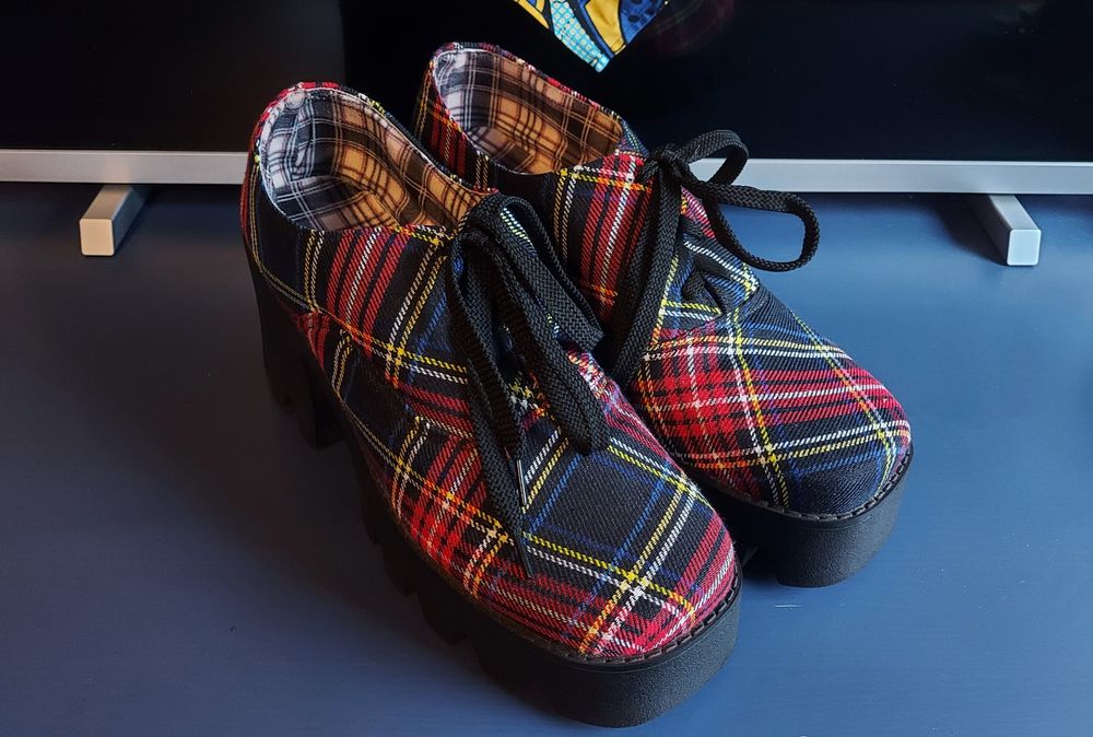 Buty Oxfordki w kratę