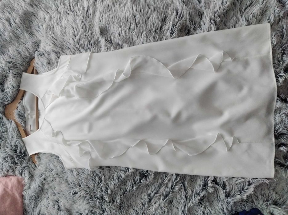 Sukienka biała elegancka