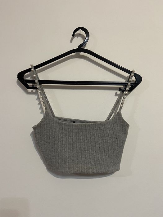 Top cinzento da zara