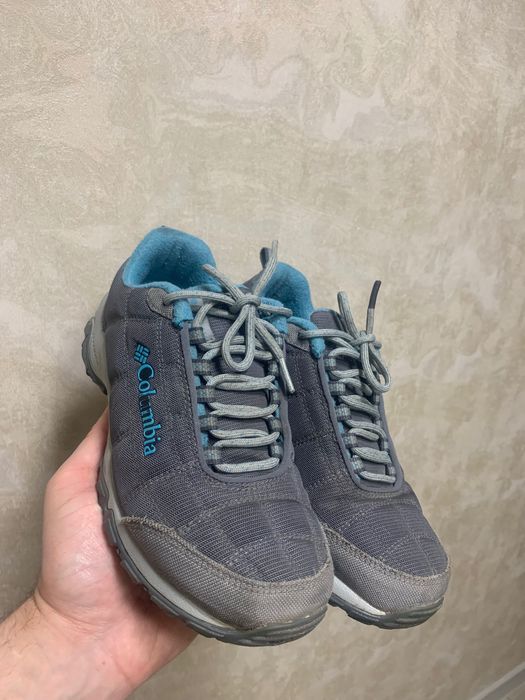 Columbia ботинки кросівки черевики