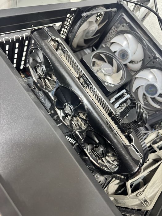 XFX AMD Radeon™ RX 5700 XT