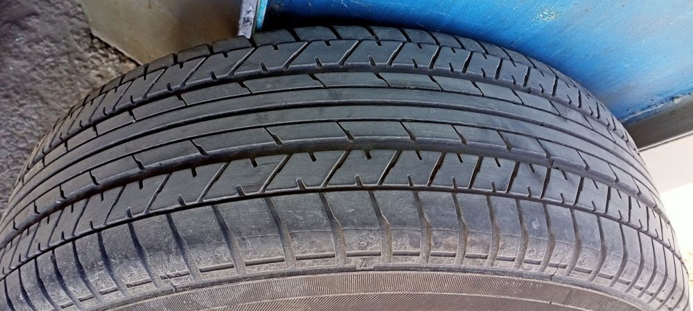 Шини Yokohama 195/65 r15. Літо.