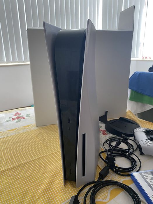 Ps5+ dualsense+ FC 24+ suporte + cabos